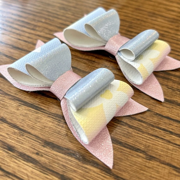 SOLD•Shoe Clips - Picture 3 of 3